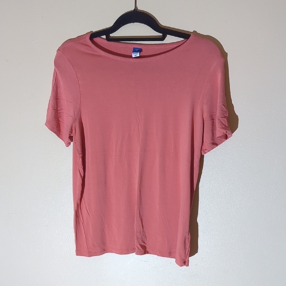 Old Navy Women's Coral Short Sleeve Tee - Picture 2 of 7
